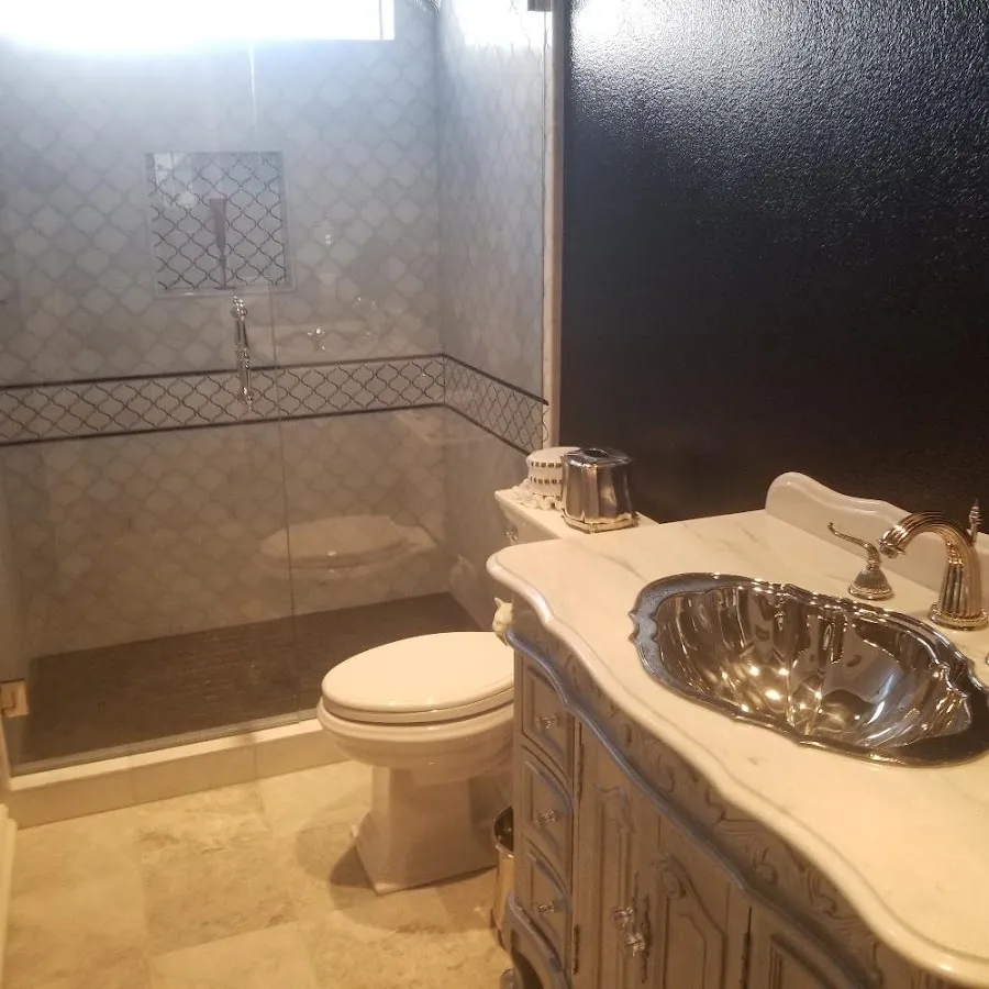 Professional plumbing work and bathroom remodeling in Costa Mesa